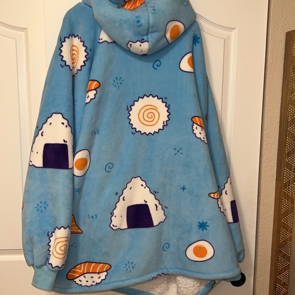 Oversized Blanket Hoodie Blanket - BIG AND COZY - Picture 5 of 6